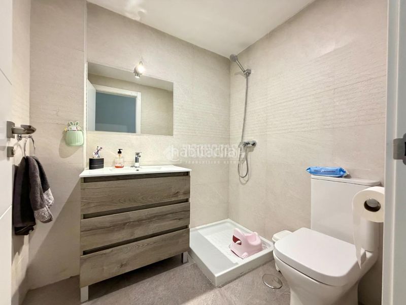 Foto a5d17eb8-65e8-417b-a877-79407ab64c86. Casa aparellada amb calefacció piscina a Daganzo de Arriba