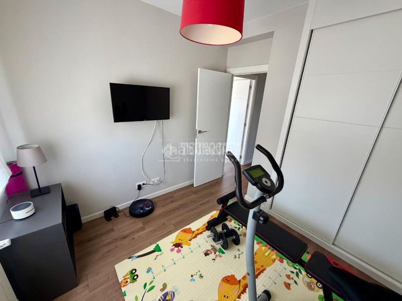 Foto a738ff0c-002f-4155-a262-021ed69c79ca. Casa aparellada amb calefacció piscina a Daganzo de Arriba