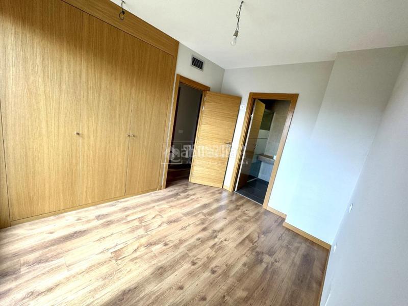 Foto 670f21af-6d4d-40f2-92b9-6f1b0466ff55. Piso  en venta en Ensanche Alcalá de Henares