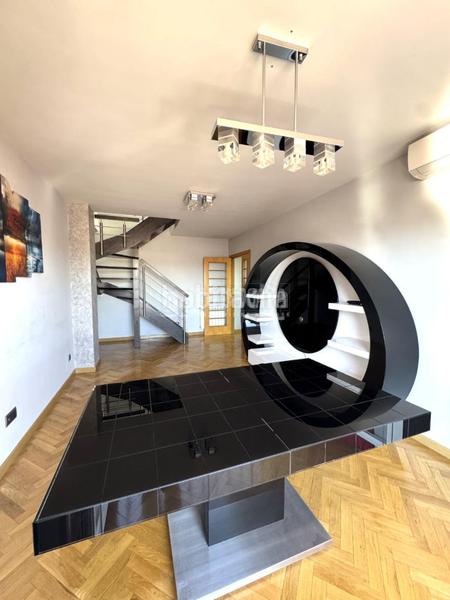 Foto 0223075b-79ae-449f-8049-b7898f47a791. Dachwohnung mit heizung pool in Ensanche Alcalá de Henares