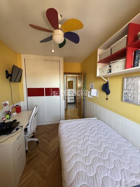 Foto 2e09823d-7112-442c-af98-fe49a47f97d2. Dachwohnung mit heizung pool in Ensanche Alcalá de Henares