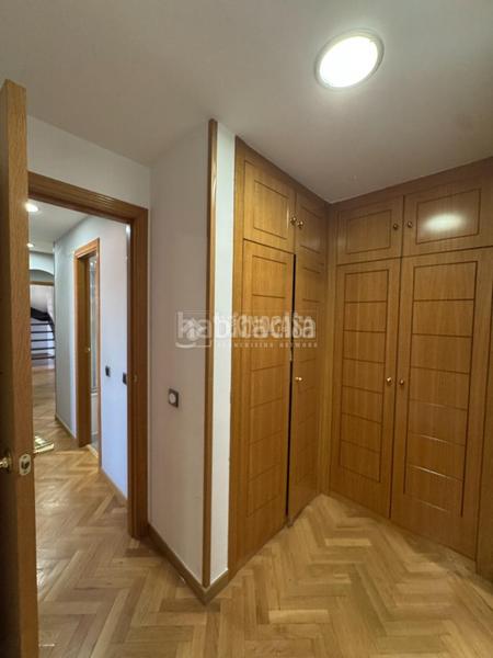 Foto c058db7d-66b5-44cc-bb85-6296044efcd7. Dachwohnung mit heizung pool in Ensanche Alcalá de Henares