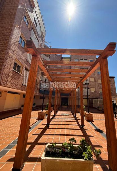 Foto 0de99e16-cef2-4afb-9909-02638e2c6a2c. Piso  en venta en Ensanche Alcalá de Henares