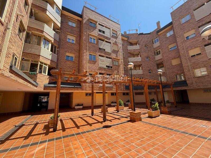 Foto ea7fd23a-b3e9-4b91-9dae-af67f2b527db. Piso  en venta en Ensanche Alcalá de Henares