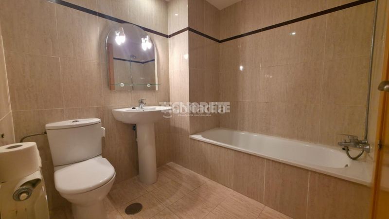 Foto d40660fc-5660-4f37-b369-1bed683a0108. Pis amb aparcament piscina a Las Lomas-Salinera-La Muñeca Guadalajara