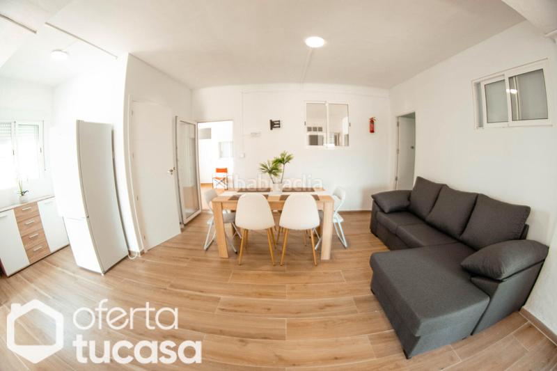 Foto d0dcdd7e-87c9-4599-bbfe-2a7c630e724a. Alquiler piso alquiler de habitación individual junto campus desamparados umh h6 en Orihuela