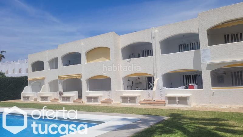 Foto 8d4904e8-2951-41ed-8369-7b60ee4b1b7d. Alquiler piso bajo con terraza a la piscina, garaje y chimenea en Mojácar