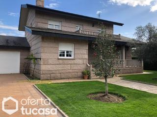Pis a Verín. Chalet independiente con piscina y jardín  verín ourense