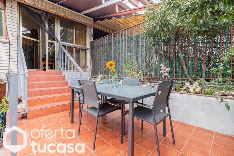 Foto 2d91c3e5-a314-4a46-84c6-acb2b3ee9edf. Piso chalet junto al casco urbano en Daganzo de Arriba