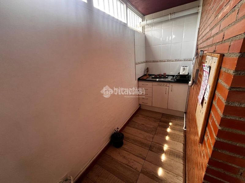 Foto 9ab84747-988e-41b4-a586-e2e91ef92370. Casa aparellada amb calefacció aparcament piscina a Madrid
