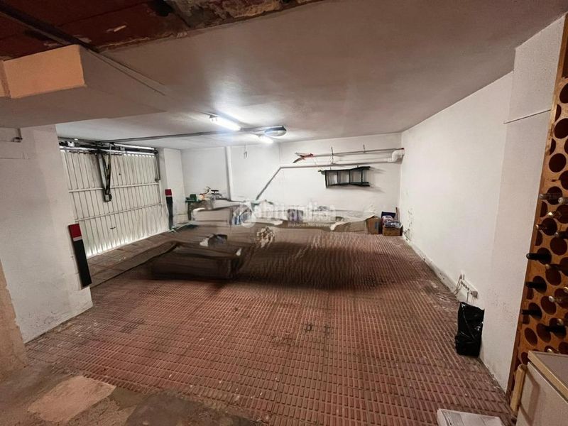Foto af5fb10c-8b4e-470b-a45a-b7b14338955a. Casa aparellada amb calefacció aparcament piscina a Madrid
