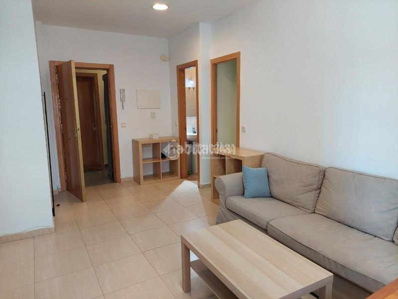Foto c5c03522-a75d-46b3-b3cd-66544e70ce33. Piso  en venta en Casco Histórico de Barajas Madrid