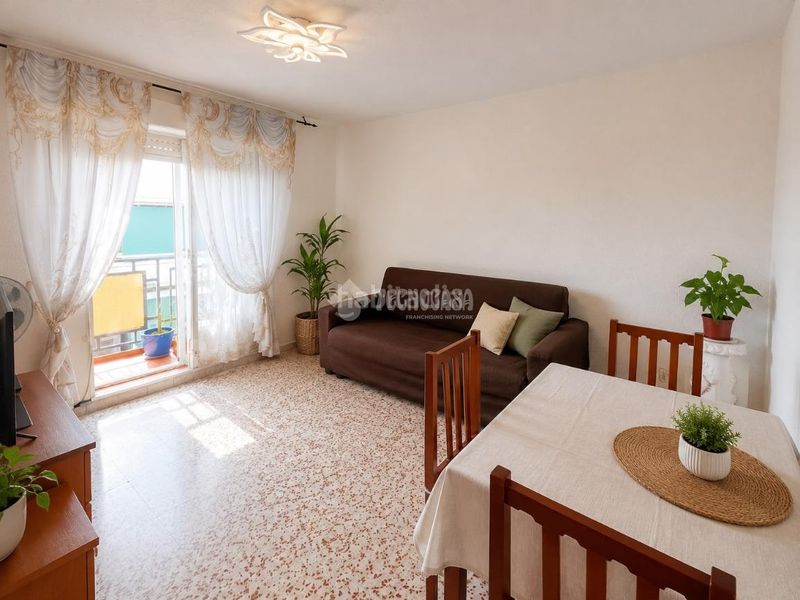 Foto c5fa3d16-9be2-43be-ae35-864b5504220b. Piso  en venta en Casco Histórico de Barajas Madrid