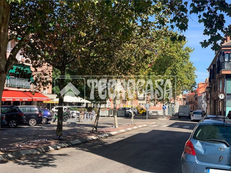 Foto 4ee33952-3684-4540-92f3-e345fbcf0ec9. Aparcament cotxe a Casco Histórico de Barajas Madrid