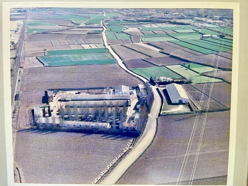 Foto 250ac9e7-ff5e-4b6e-99a8-6fb9db31568b. Finca rústica a Cartuja Baja Zaragoza