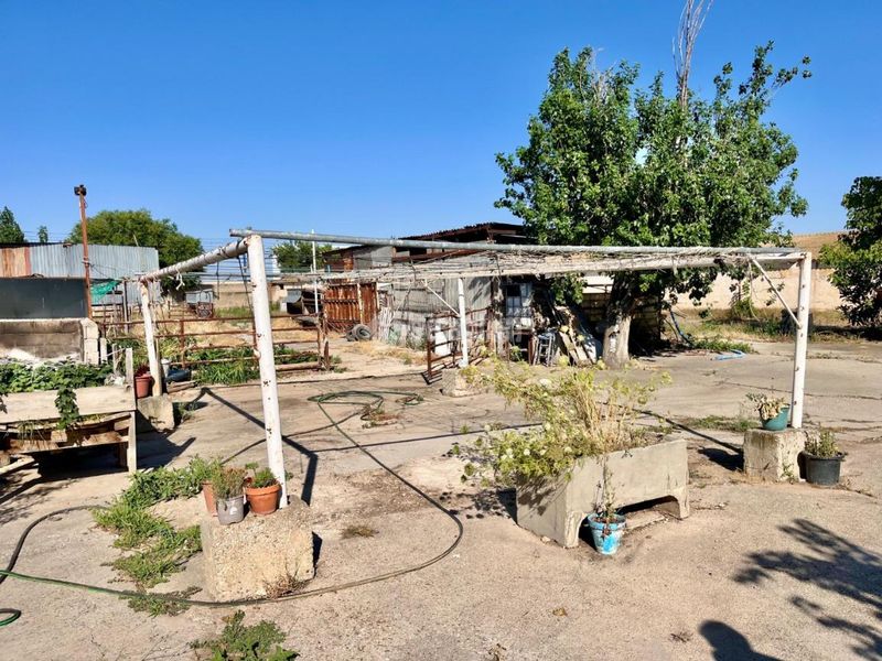 Foto 42d24f36-71c0-4ca9-857e-64f5c9ed14d9. Finca rústica a Cartuja Baja Zaragoza