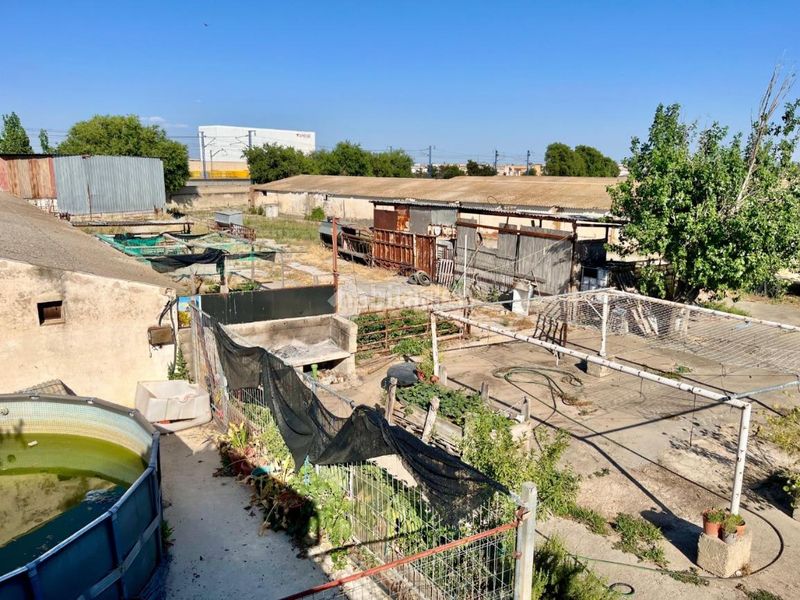 Foto d72a1f48-e219-4570-8ec2-af965a048856. Finca rústica a Cartuja Baja Zaragoza