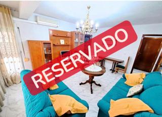 Pis en Reyes. Piso en venta en parla
