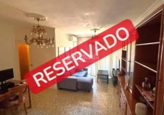 Pis en Reyes. Piso en venta en parla