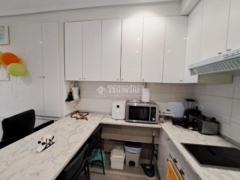 Foto 35113532-ac06-478a-9361-4470230f116f. Etagenwohnung mit heizung in Reyes Parla