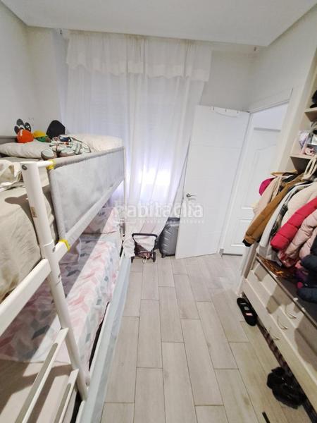 Foto be612231-1e97-449a-bf65-91c55640684e. Etagenwohnung mit heizung in Reyes Parla