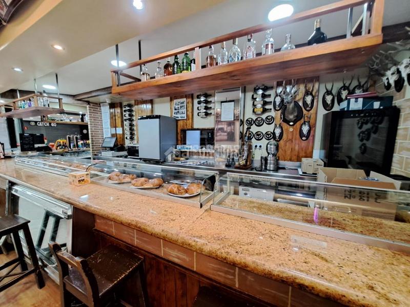 Foto 0512b5ae-b6b5-4f66-9071-ea5d45d1abe3. Locale commerciale in Pintores-Ferial Parla