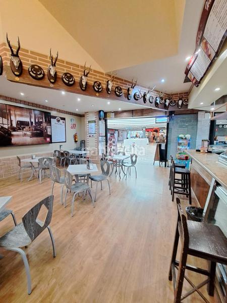 Foto 42f02b3d-cfd3-4c61-b014-e1c257320d7a. Locale commerciale in Pintores-Ferial Parla