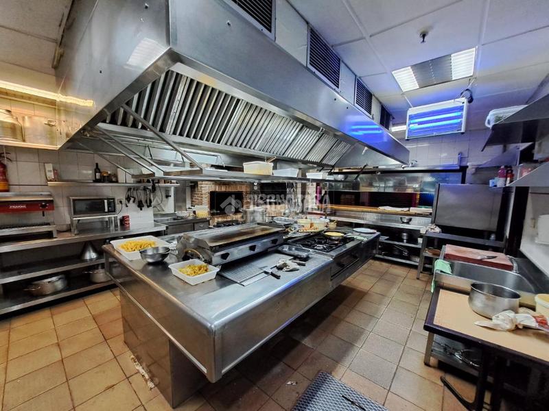 Foto 61471e49-c461-4ac3-9e5c-999bb122e15d. Locale commerciale in Pintores-Ferial Parla