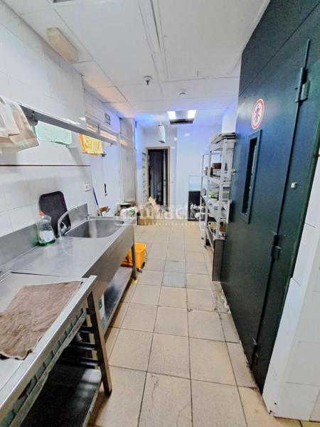 Foto 9ed1328b-ab7b-46d9-98a7-84e7f188de4a. Locale commerciale in Pintores-Ferial Parla