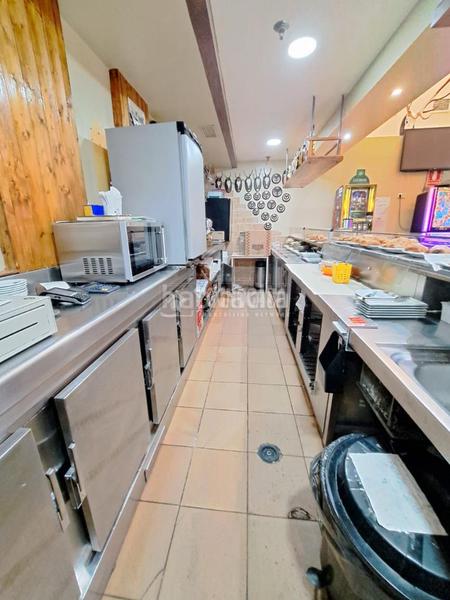 Foto fffceccd-1f8c-4647-b2e3-ec2dd6d0be47. Locale commerciale in Pintores-Ferial Parla