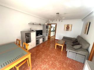 Pis a Reyes. Piso en venta en parla