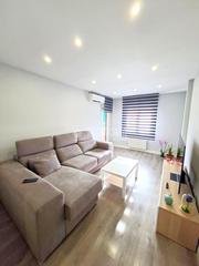 Pis a Reyes. Piso en venta en parla