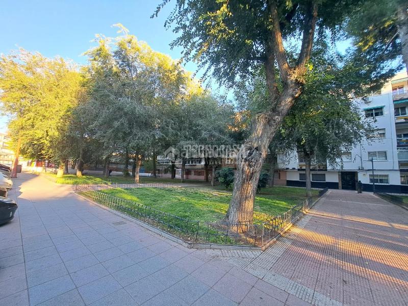 Foto b90c5572-ccfb-46a0-b18b-f2f5e06804ed. Appartamento con riscaldamento in Reyes Parla