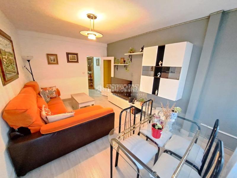 Foto c75bcb49-de38-48a8-acf3-723b03ab6f60. Appartamento con riscaldamento in Reyes Parla