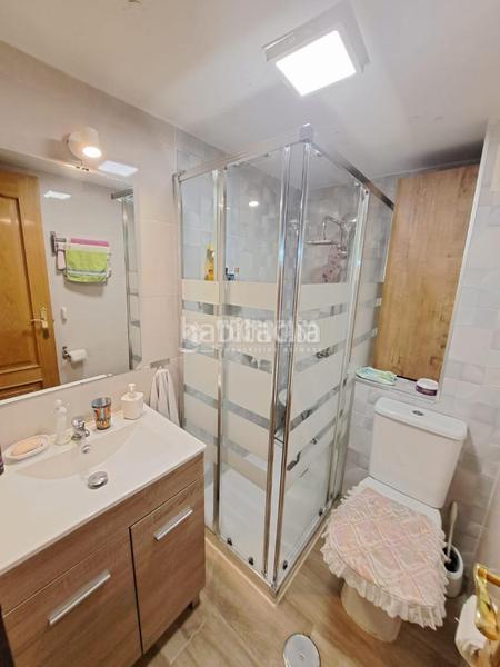 Foto 06ca8cbf-5c27-4d01-9c59-42ff79750281. Pis amb calefacció a Reyes Parla