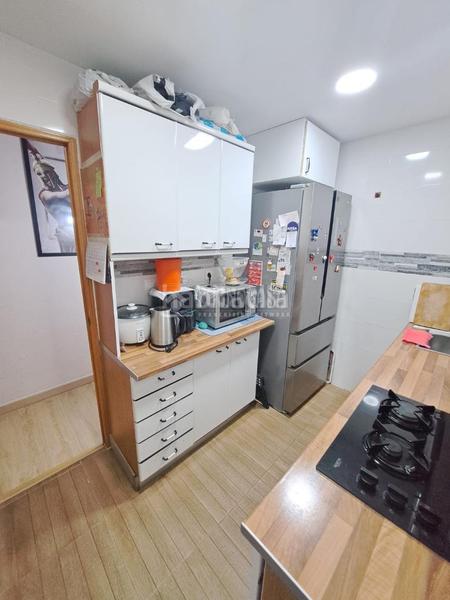 Foto 26360096-a474-449d-8d53-c57f8a9740fc. Pis amb calefacció a Reyes Parla