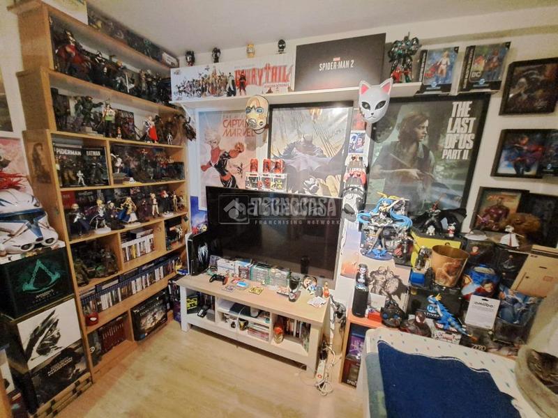 Foto 454adc4d-f4d2-46c4-a31e-e9f07cdca878. Pis amb calefacció a Reyes Parla