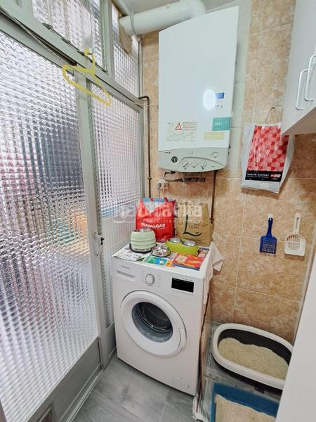 Foto 7618bd0c-2ff3-46f8-84e7-8073bad046fb. Pis amb calefacció a Reyes Parla