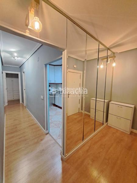 Foto cc00fde2-c9e3-4529-a2d4-f3319e0332dd. Appartamento con riscaldamento in Reyes Parla