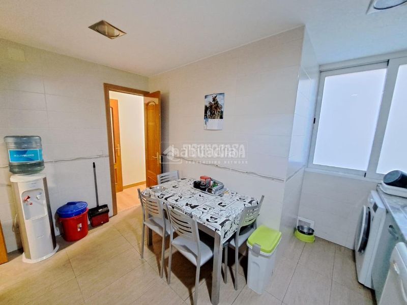 Foto 59bcc99d-f418-4ee5-810e-3f43a8497d31. Pis a Reyes Parla