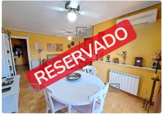 Flat in Reyes. Piso en venta en parla