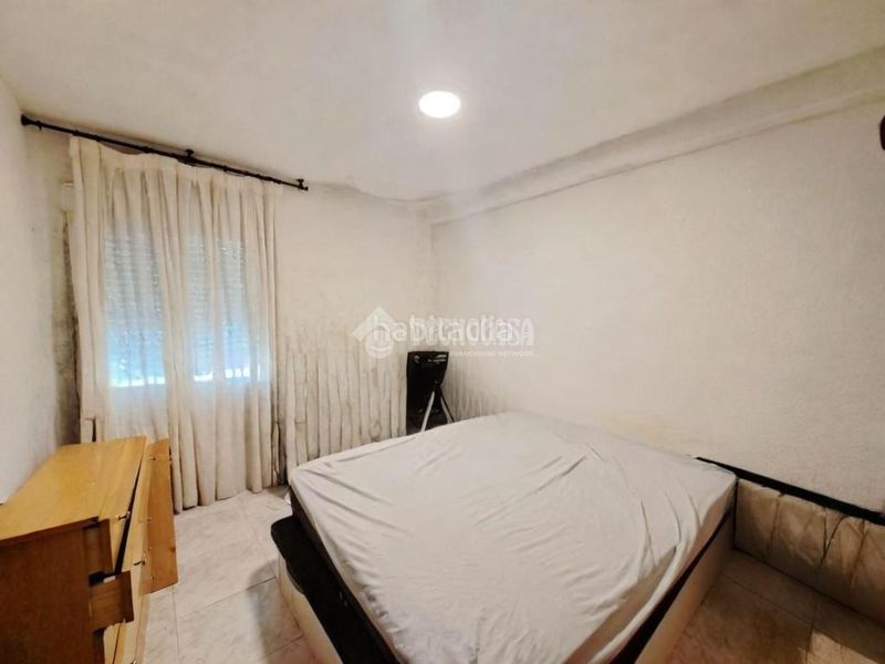 Foto 1ddda89e-26b5-41d3-9fc3-04b569d51c06. Pis a Reyes Parla