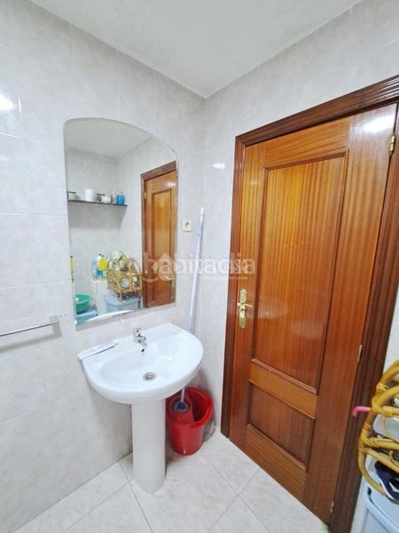 Foto 568b4d11-06dd-45f8-ac86-e45b71a99fb4. Pis a Reyes Parla