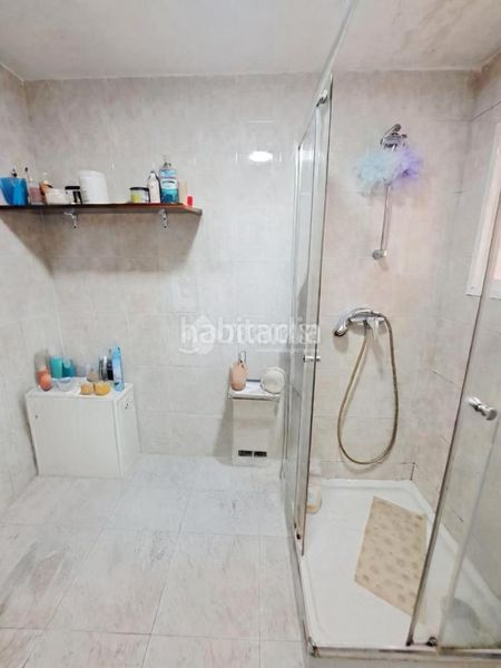 Foto cf40239c-7829-4a0e-a9d1-5e61e5891fd3. Pis a Reyes Parla
