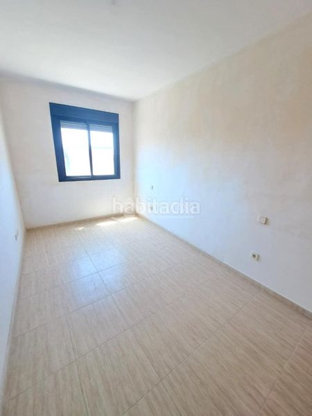 Foto abefa402-dd89-44e4-b690-96134e51dfcb. Pis amb aparcament a Reyes Parla