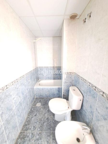Foto c5544b6c-b52d-4c45-a2c5-cec21f430497. Pis amb aparcament a Reyes Parla