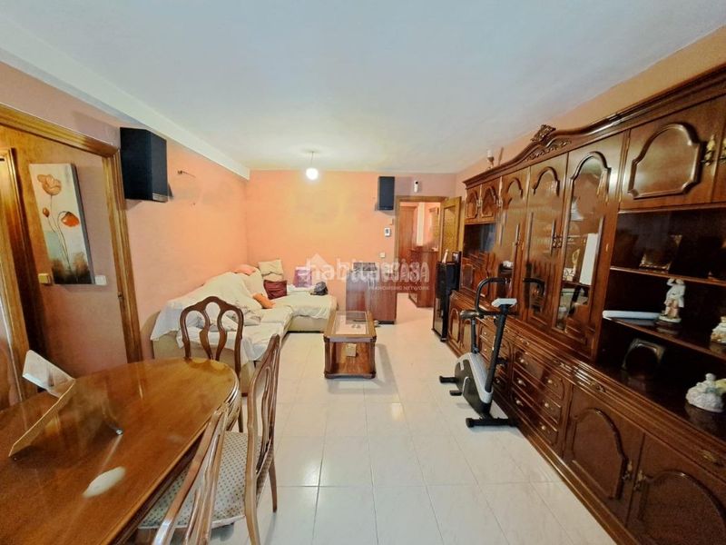 Foto 76aea0b9-a4a8-4a06-9317-e3f2c41fed86. Piso  en venta en Reyes Parla