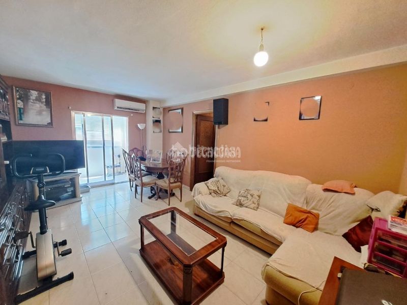 Foto da73e5d5-c00e-4f7b-85d1-a5d375cf988d. Piso  en venta en Reyes Parla
