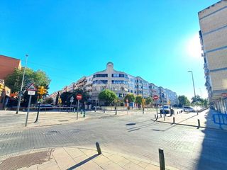 Flat in Reyes. Piso en venta en parla