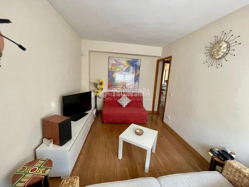 Foto 764a2d4b-6c0a-4574-800a-ad3bdb8ea06c. Piso  en venta en Palomeras Sureste Madrid